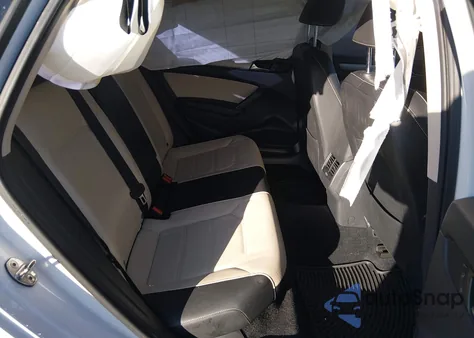 2015 Volkswagen Passat 1.8T Se из США, поврежденный, VIN 1VWBT7A39FC016817